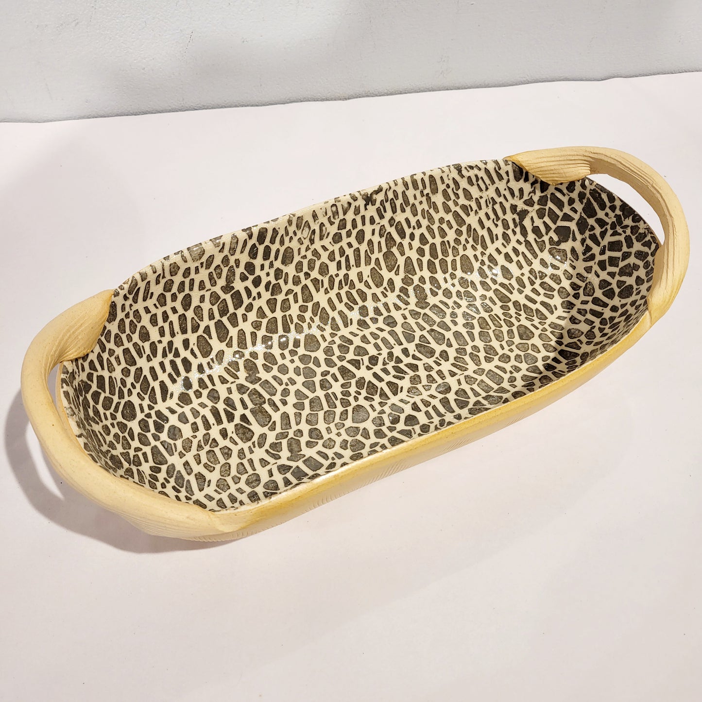 Terrafirma Ceramics - Charcoal Pebble Bread Basket with Handles