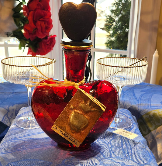 Dos Corazones Heart Decanter