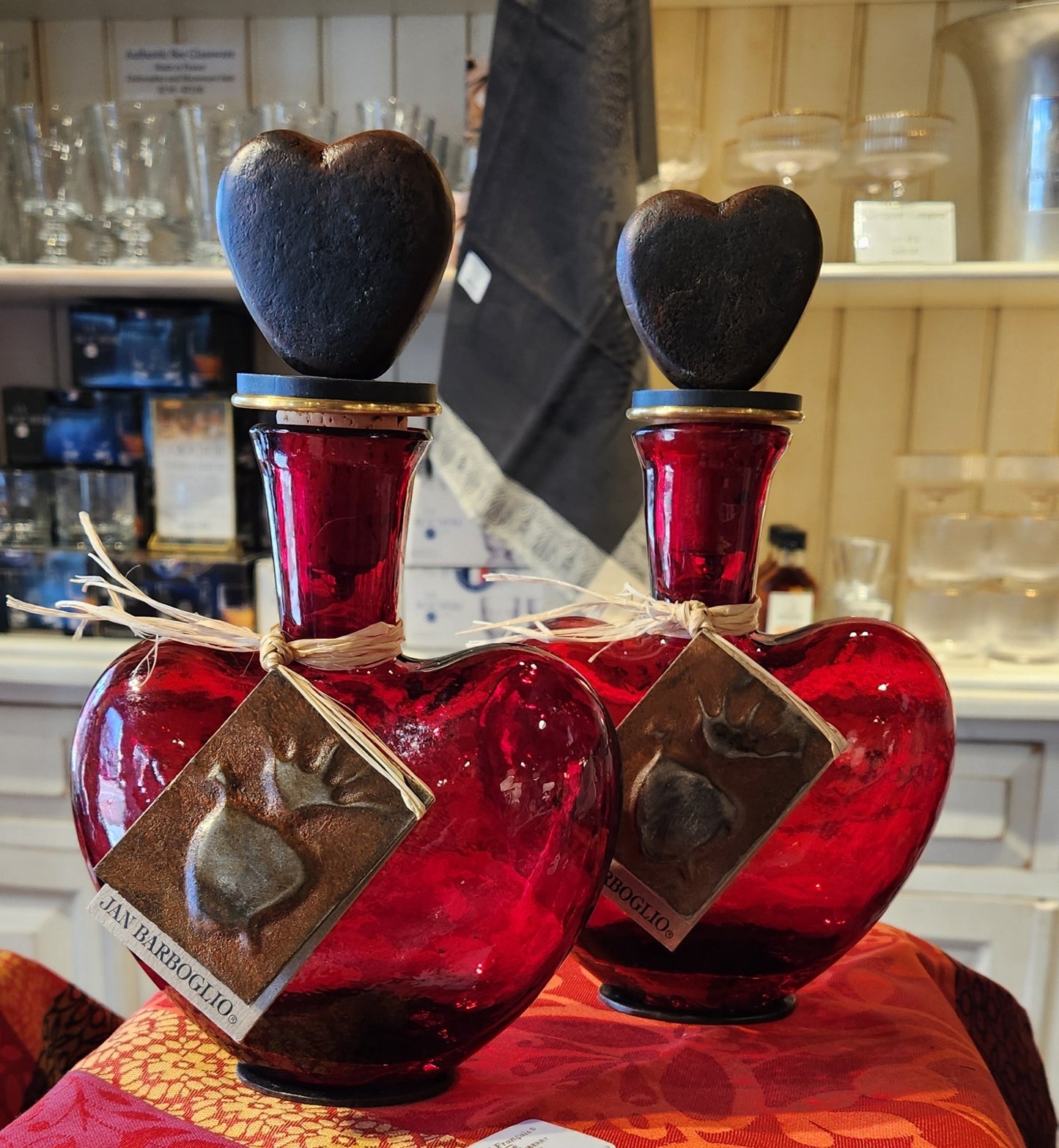 Dos Corazones Heart Decanter