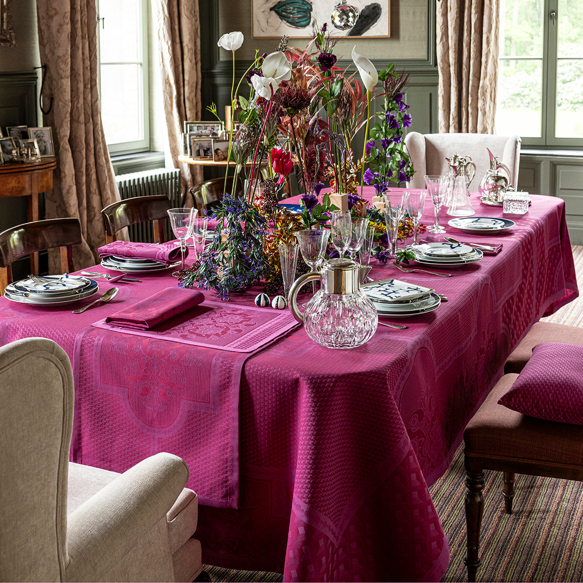 New! Palais Venetian Pink Magenta Cotton Tablecloth